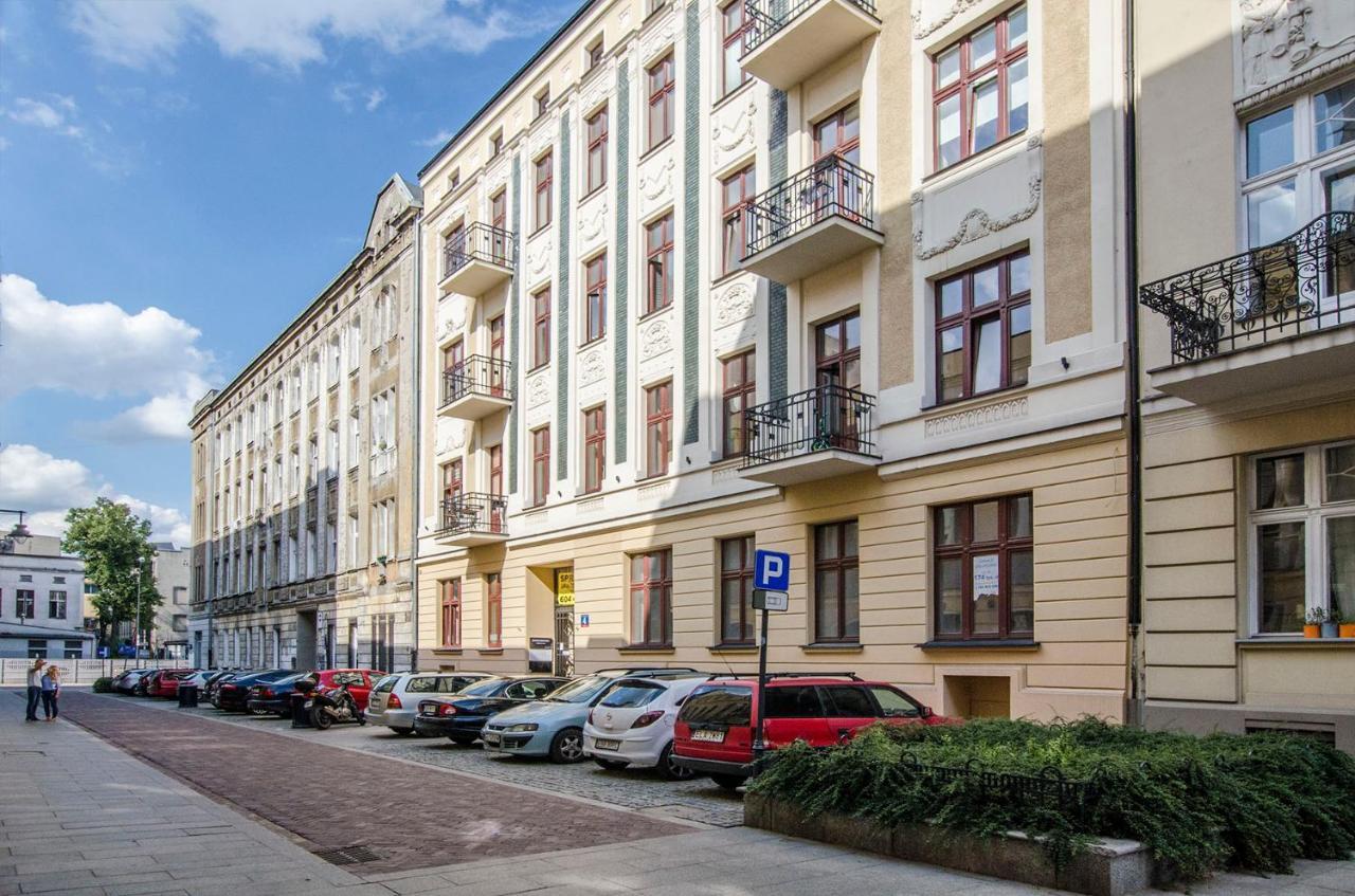 Cozy Apartment On Piramowicza Łódź Buitenkant foto
